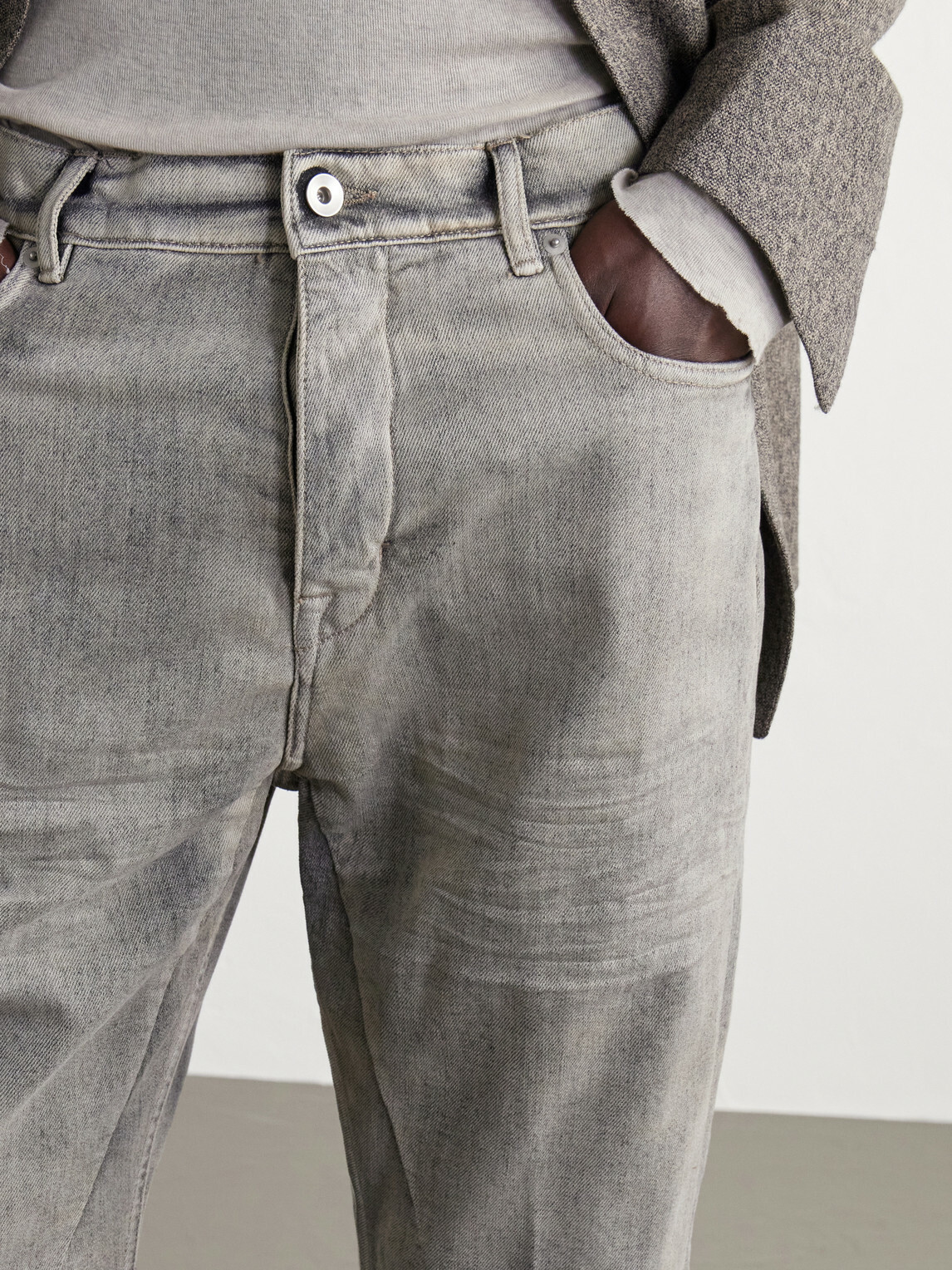 Rick Owens - Bolan Straight-Leg Frayed Denim Shorts - Gray