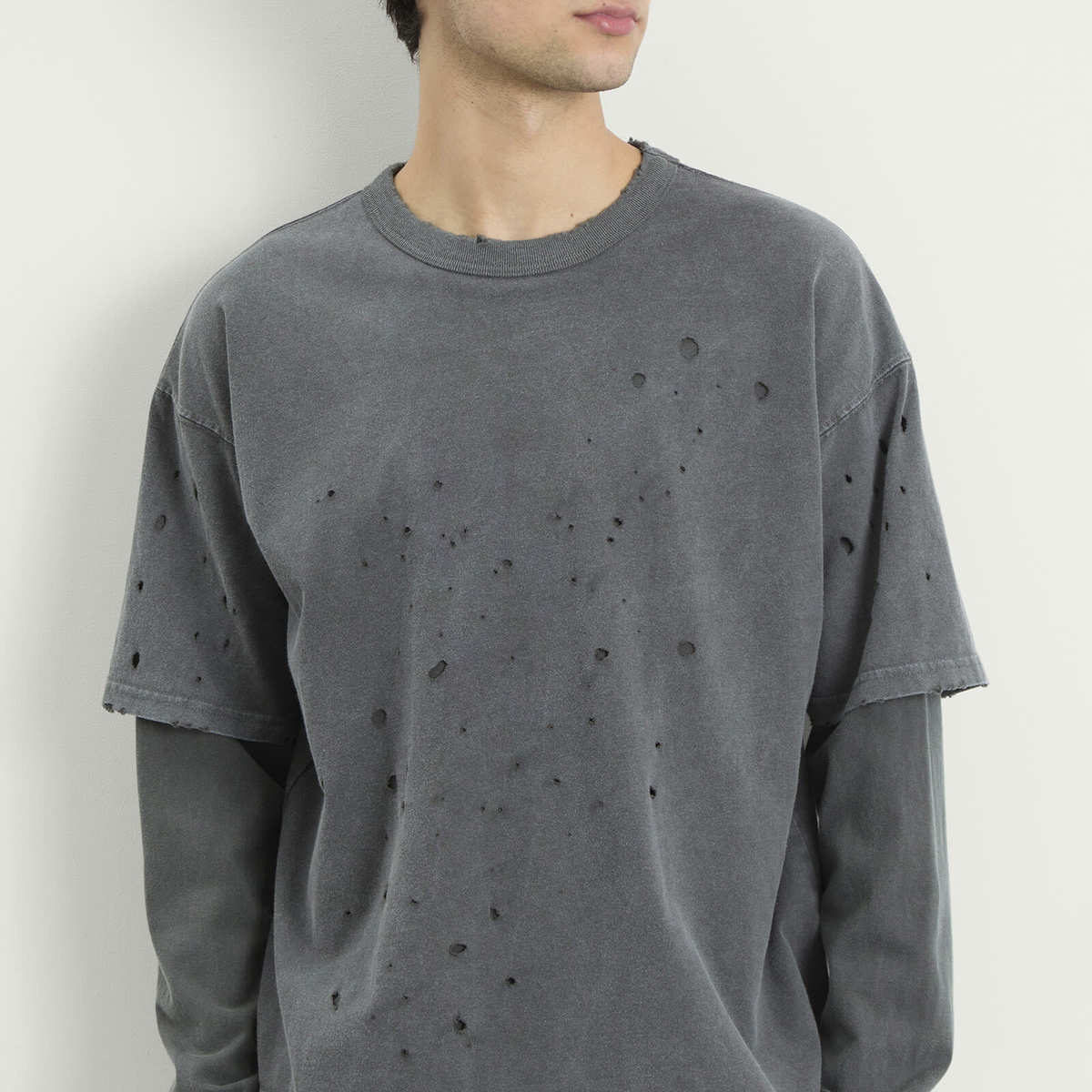 BEAMS Men's Layered Damage Long Sleeve T-Shirt in Black/Black