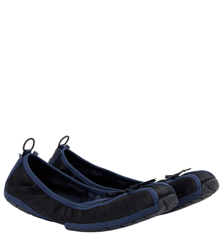 Photo: Balenciaga Ballet canvas ballet flats