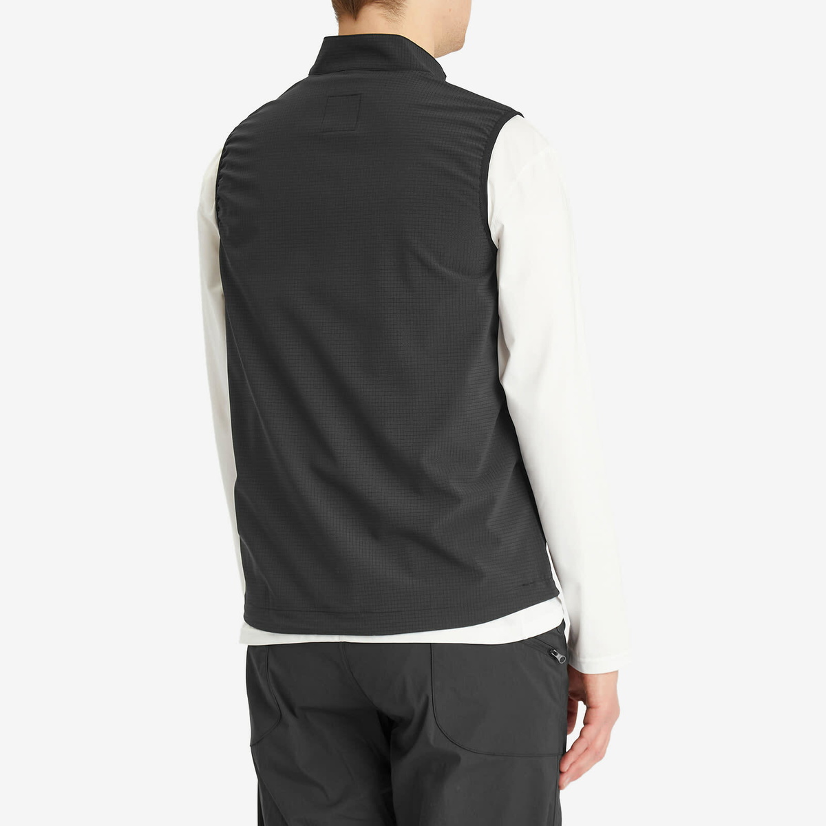 CAYL Men's Flow Pullover Vest in Black