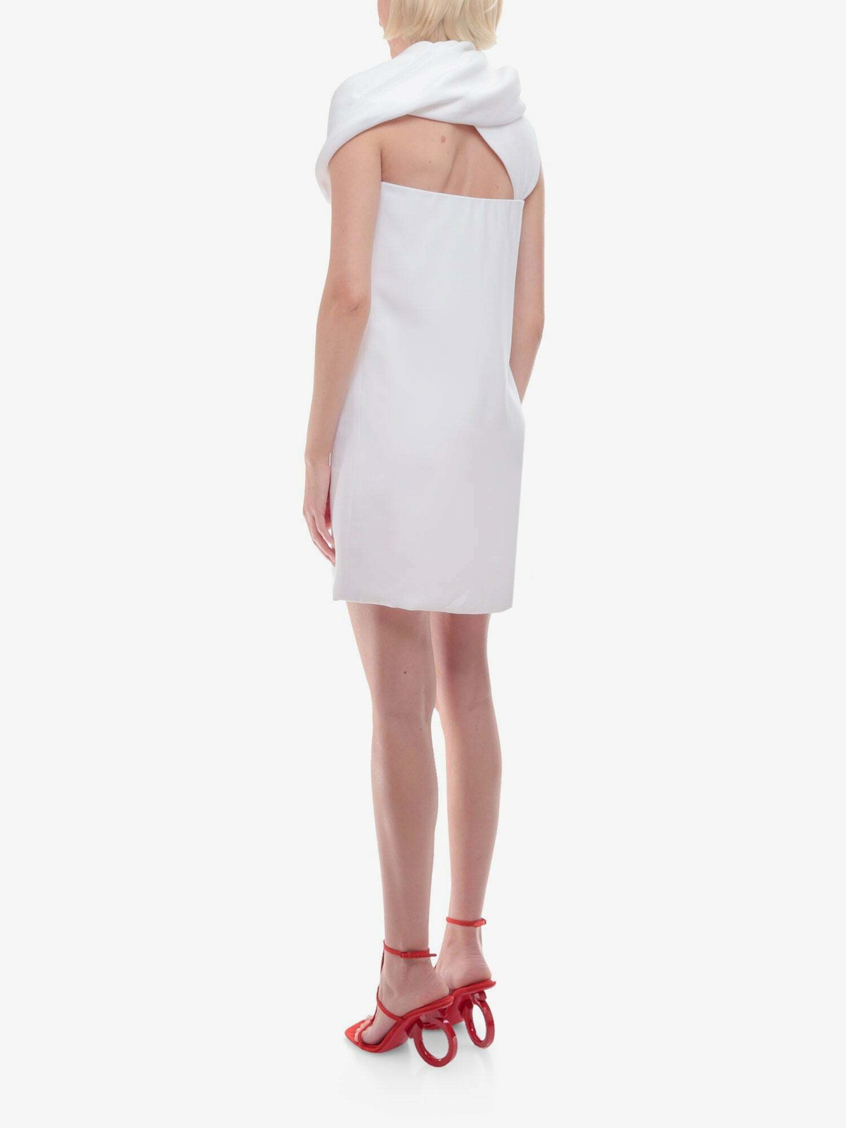 【関税&送料込】Salvatore Ferragamo White Stretch Crepe Dres FERRAGAMO Sculpted Strech Cady Cocktail Dress | Saks Fifth
