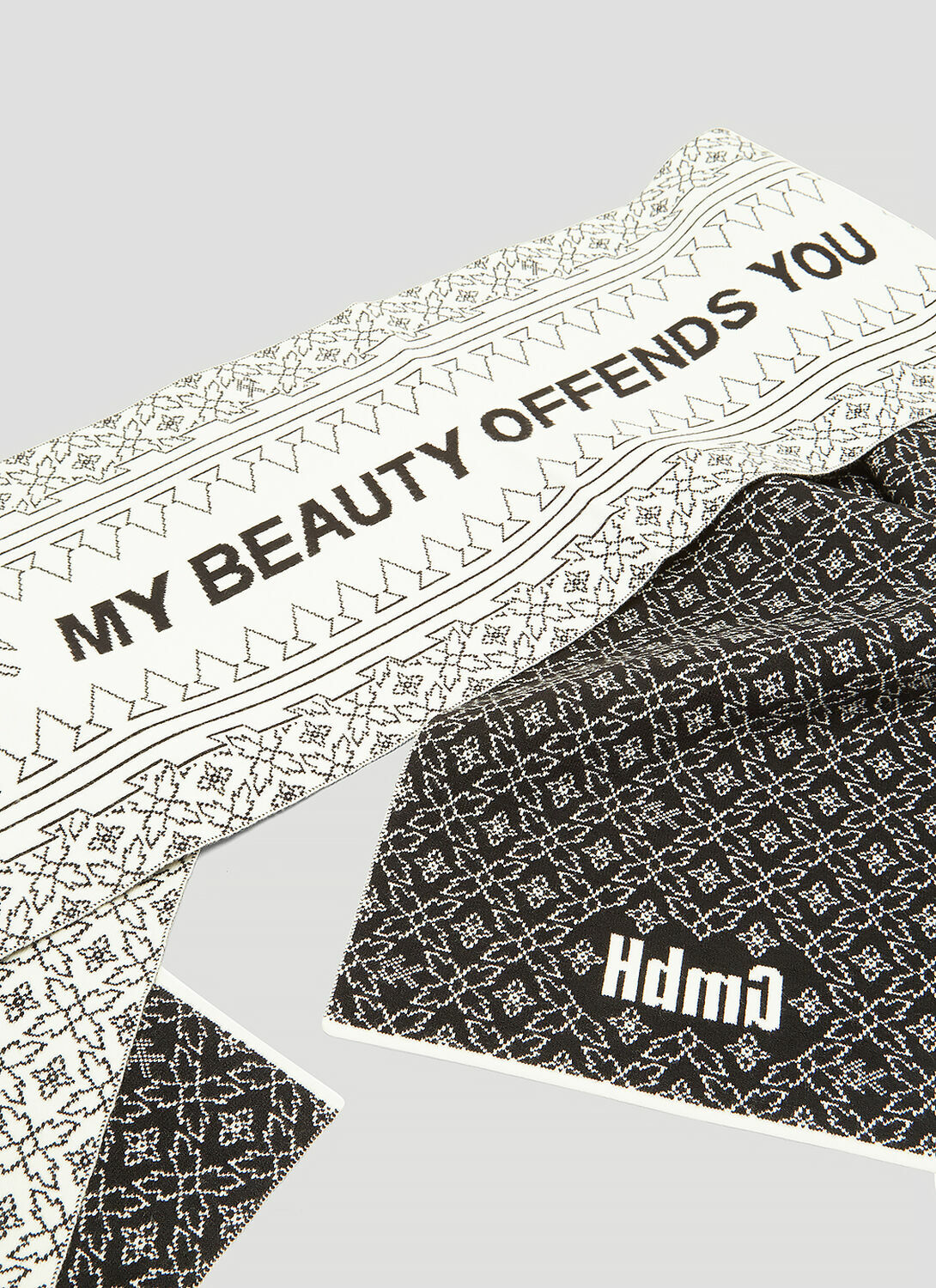 GmbH My Beauty Offends You Intarsia Knit Scarf