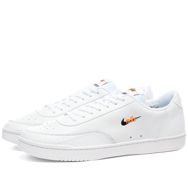 Photo: Nike Court Vintage Prem