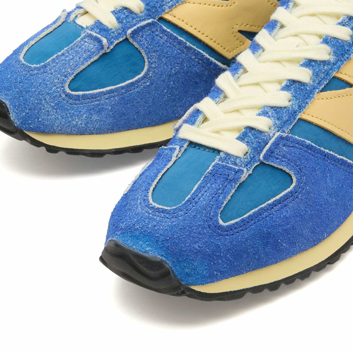 New Balance 471 Sneaker in Blue Agate