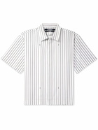 Jacquemus - Cutaway-Collar Logo-Print Striped Cotton-Poplin Shirt - Blue