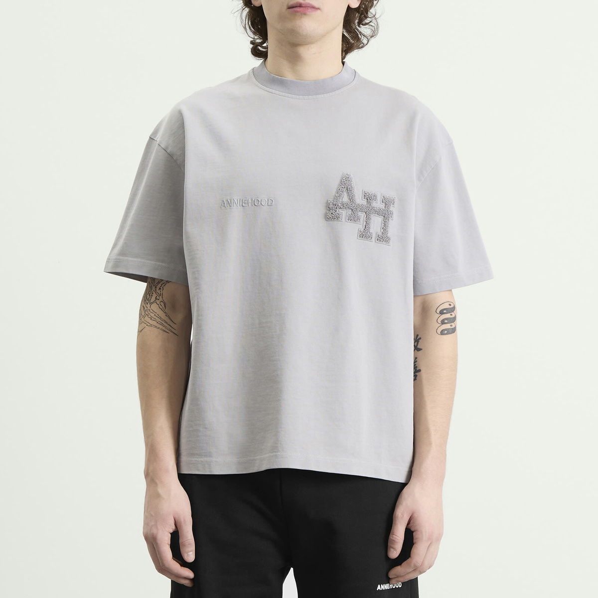 ANNIE HOOD Men's College T-Shirt in Washed Grey