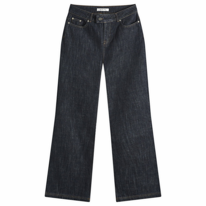 Photo: Peachy Den Women's Gigi Denim Jeans in Rinse