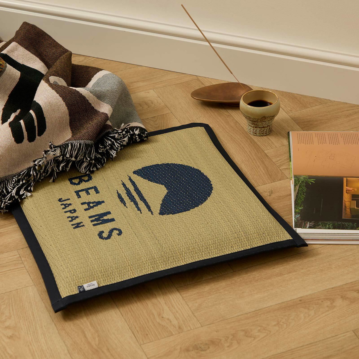 BEAMS JAPAN Hagihara Zabuton in Navy 