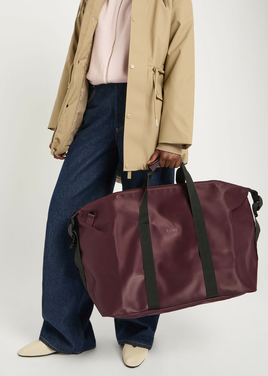 Rains Hilo Weekend Rubberised Holdall - Burgundy - One Size