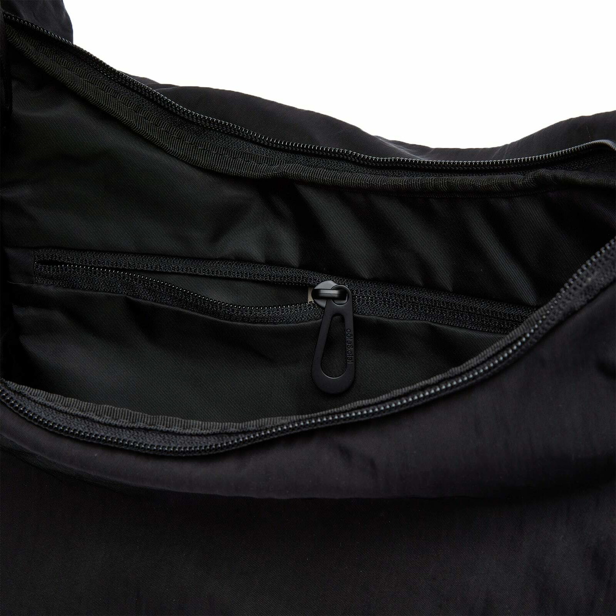 Cote&Ciel Hyco S Smooth Cross Body Bag in Black 