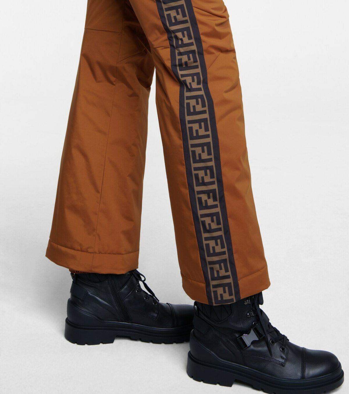 FF high-rise ski pants in grey - Fendi