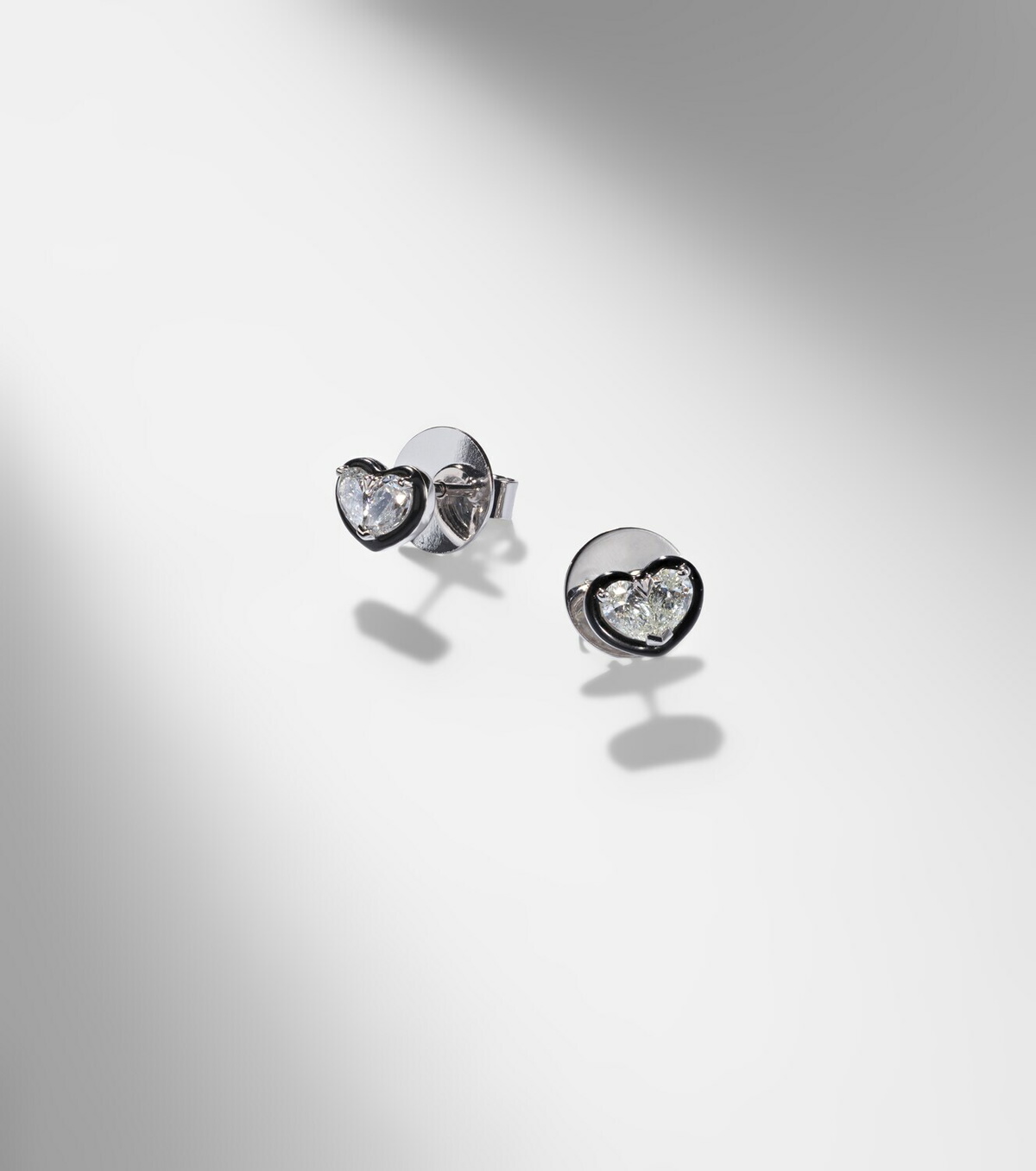 Kamyen Heartbeats 18kt white gold and enamel earrings with diamonds