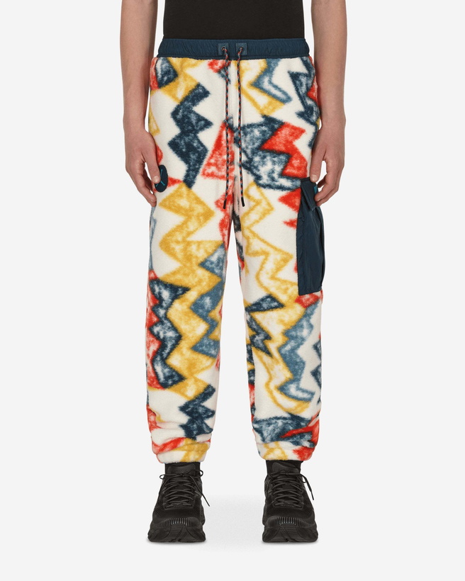 Photo: Essentials Mountainside Fleece Pants