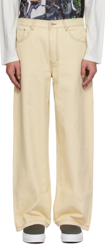 Photo: Perks and Mini Beige Alto Jeans