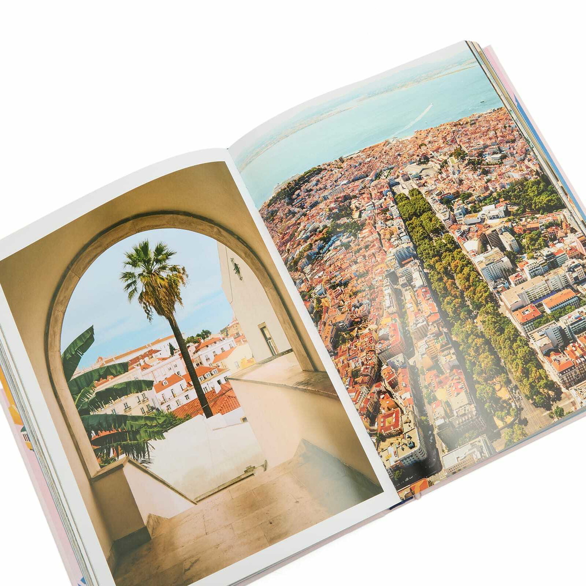 Assouline Lisboa Luz in Carlos Souza 