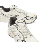 Saucony Progrid Guide 7 Sneaker in Onyx/Gold
