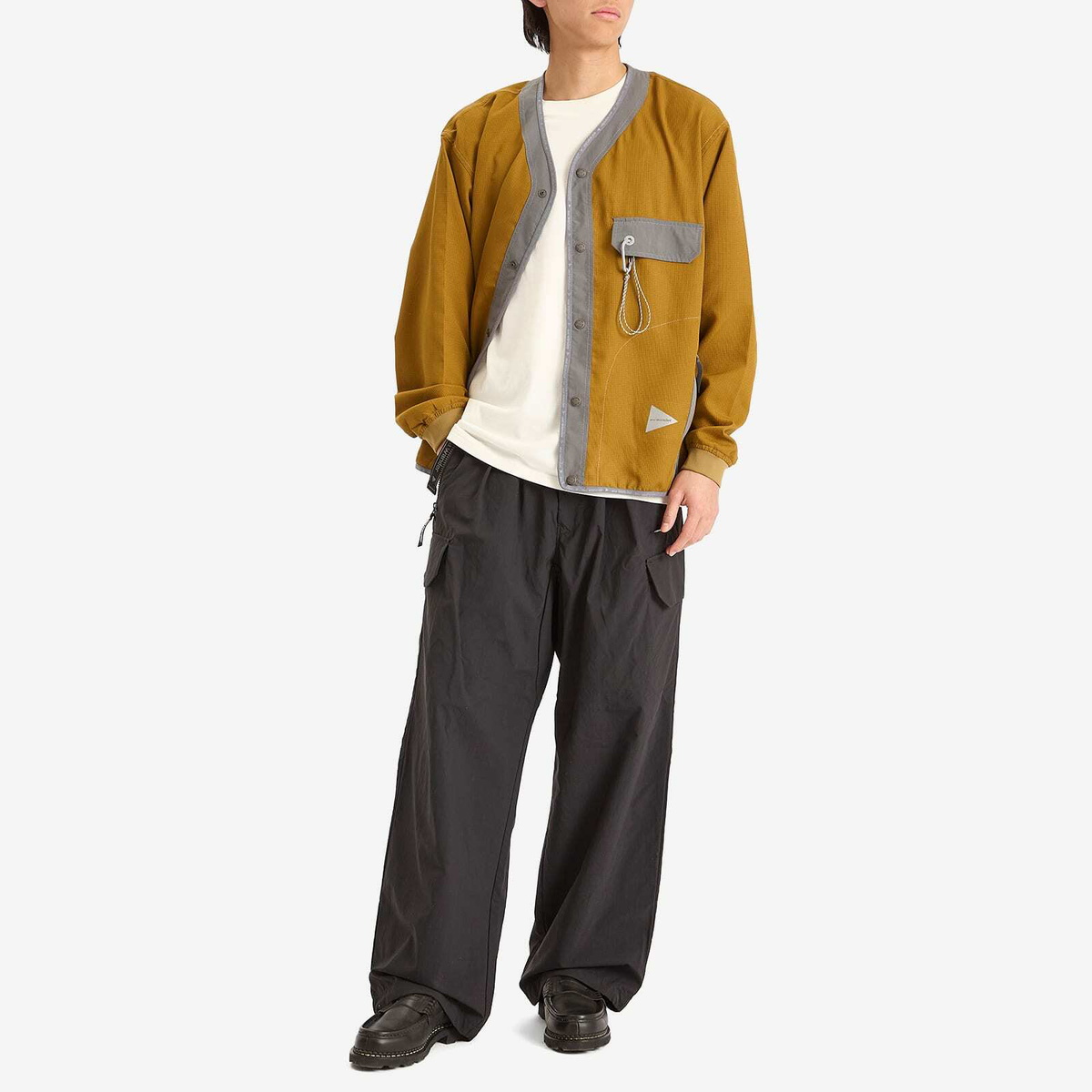 and wander Men's Vent Cardigan in Camel