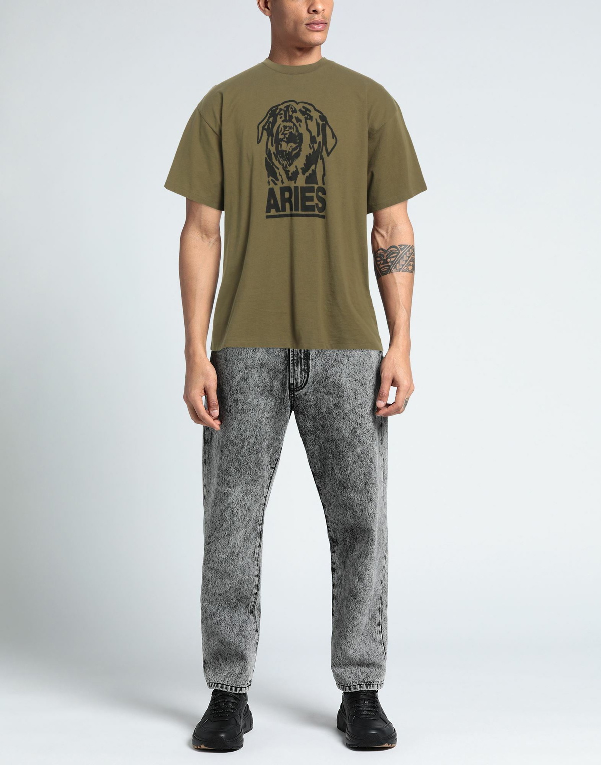 Aries Mens T-shirt Military in Green