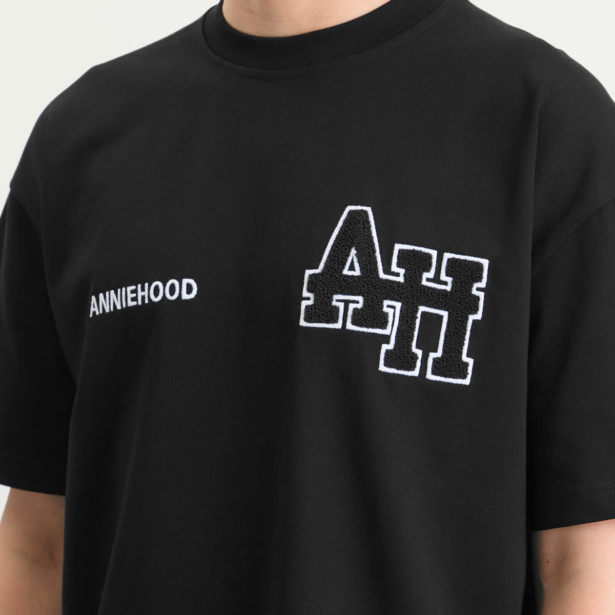 ANNIE HOOD Men's College T-Shirt in Black/Black