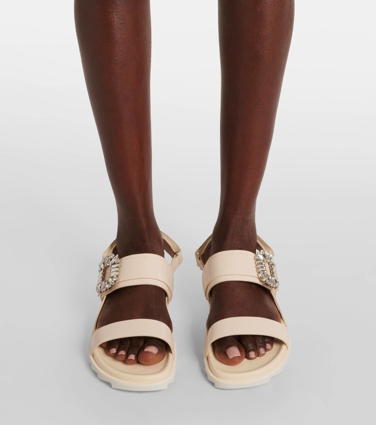 Roger vivier ♪ Vivier Slidy スエード ミュール RVW62542100HG Slidy Viv' Mules in suede Black Woman RVW62542100HG041B999