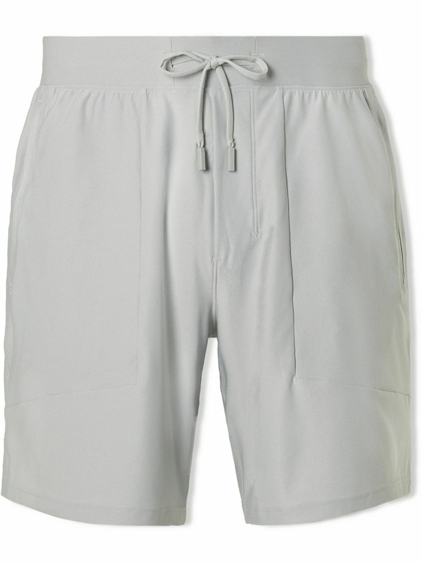 Photo: Lululemon - License to Train 7&quot; Straight-Leg Stretch Honeycomb-Knit Shorts - Gray