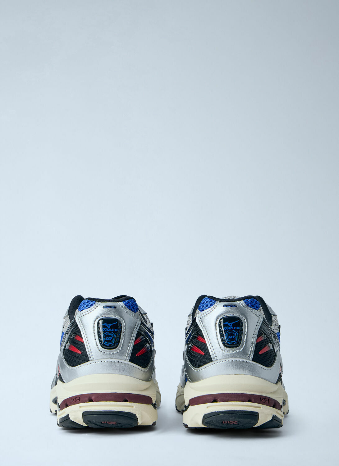 Mizuno Wave Rider 10 Sneakers