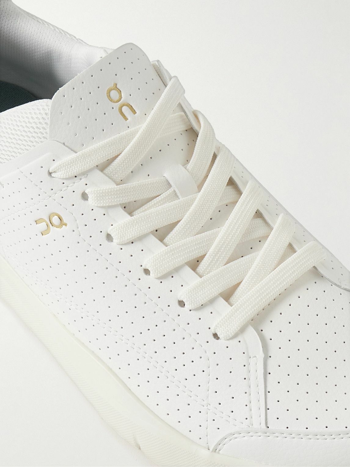 ON - Roger Federer The Roger Centre Court Perforated Vegan Leather and Mesh Tennis Sneakers - White