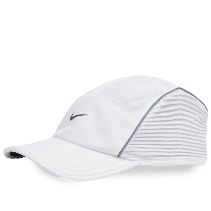 Photo: Nike Running Men's Fly Cap in White/Anthracite/Black