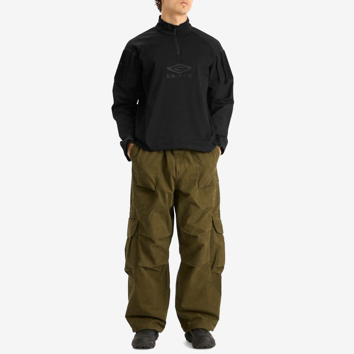 Umbro by Slam Jam Men's Tactical Half Zip Sweat in Black