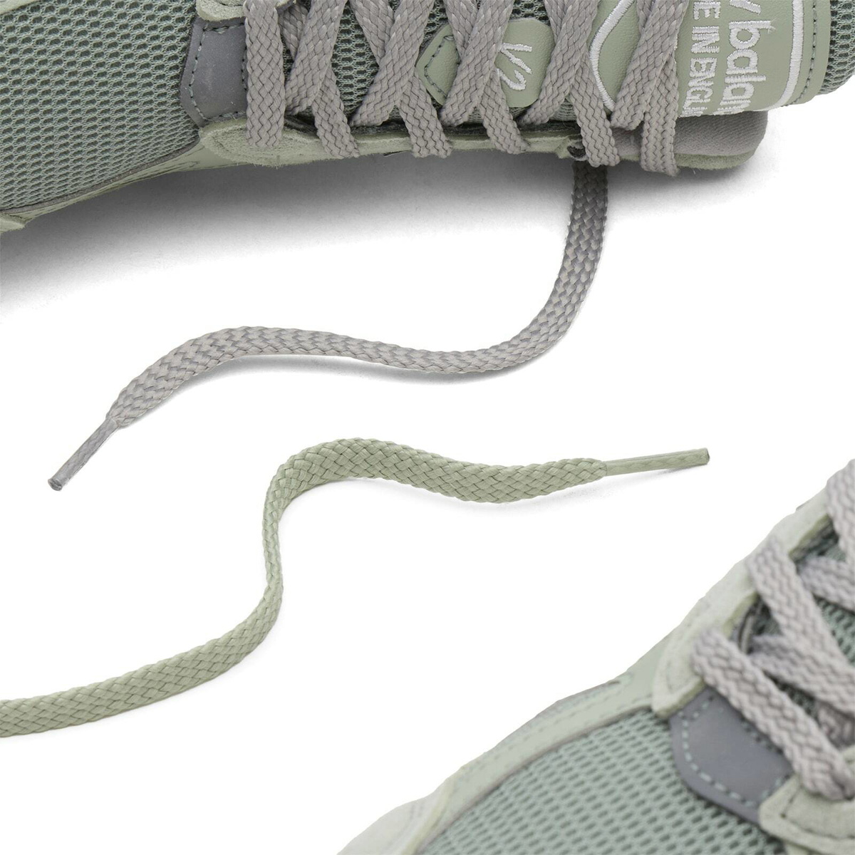 New Balance 991v2 Sneaker in Sea Grass/Silver