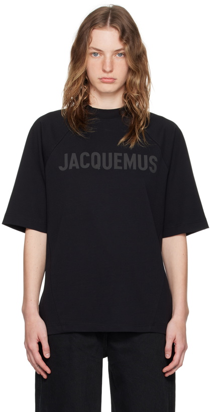 Photo: JACQUEMUS Black Les Classiques 'Le T-Shirt Typo' T-Shirt