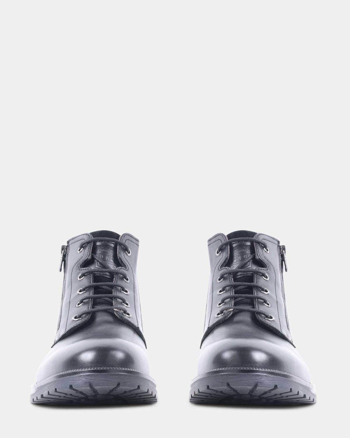 Steve Madden Moris Boots in Black