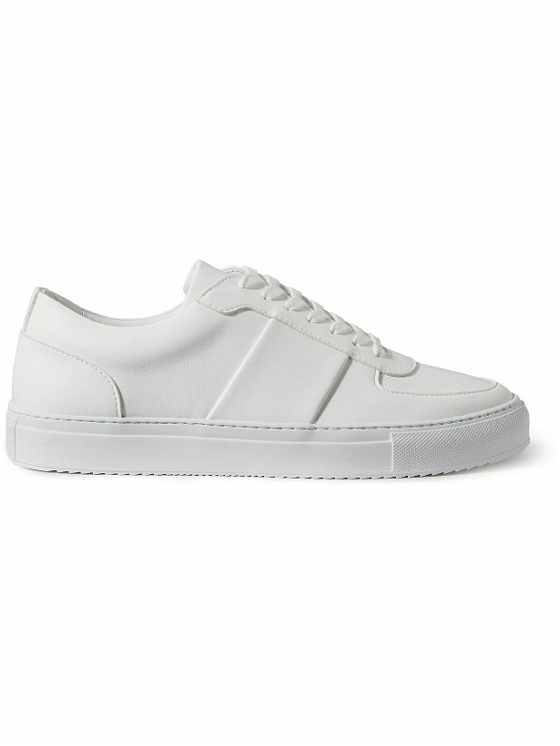 Photo: Mr P. - Larry Leather Sneakers - White