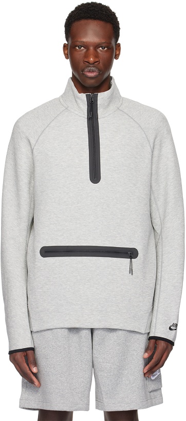 Photo: Nike Gray Lightweight Sweater