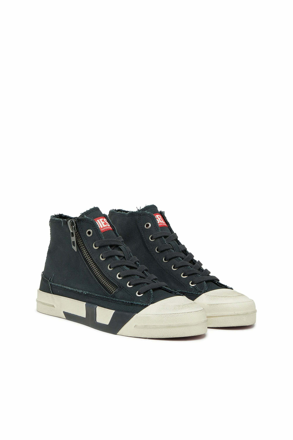 Diesel S-D-Verse - Sneakers in frayed canvas with D logo - Sneakers Mens in Black
