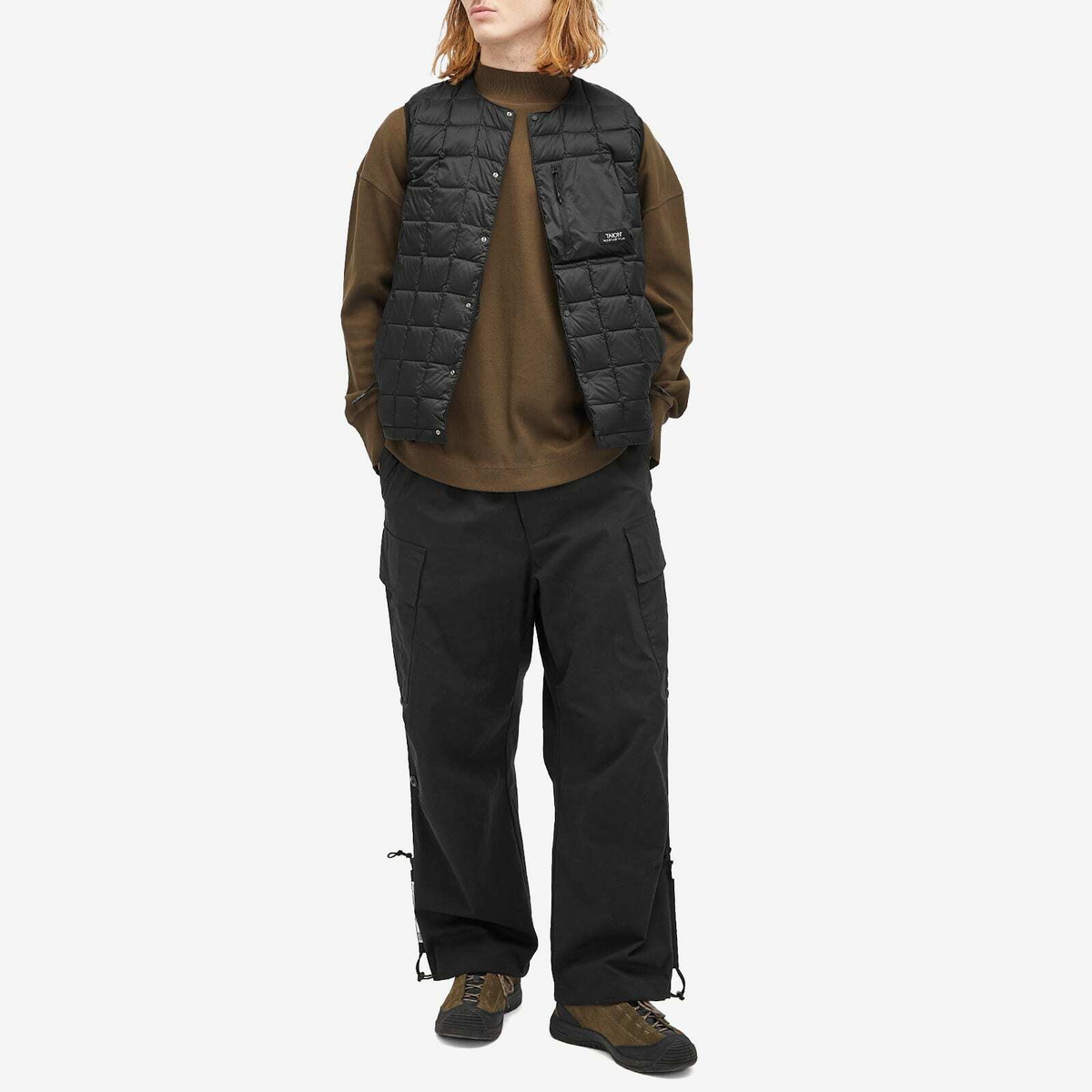 Taion Men's Mountain Crew Neck Light Down Vest in Black