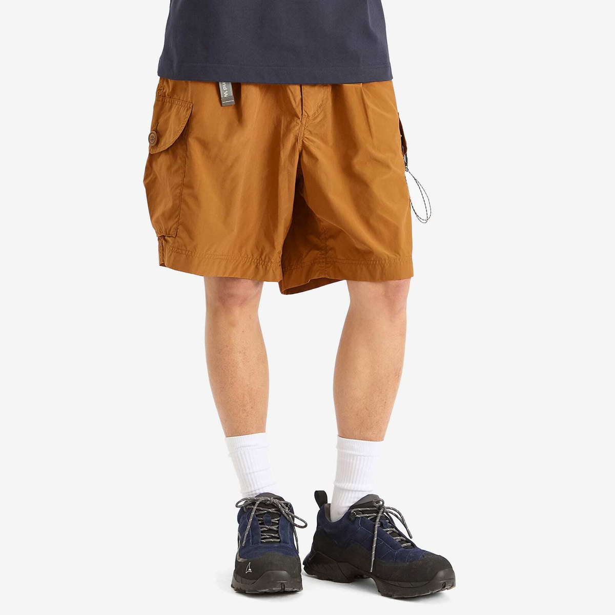 and wander Men's Oversized Cargo Shorts in Light Brown