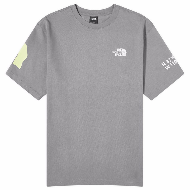 Photo: The North Face Men's NSE Graphic T-Shirt in Smoked Pearl