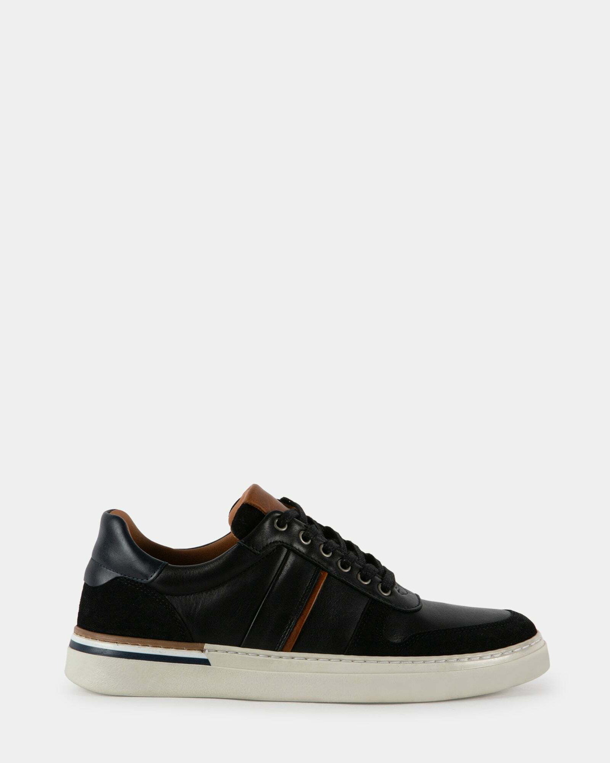 Steve Madden Waylinn Casual Shoes in Black