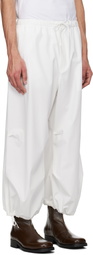 AMOMENTO White Drawstring Capri Trousers