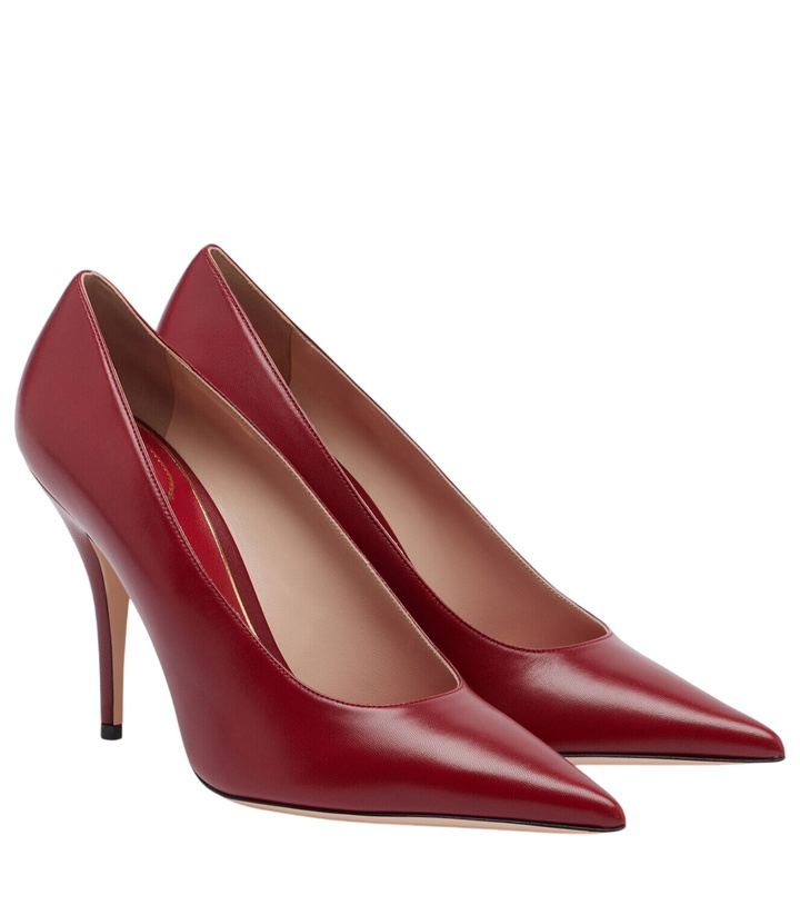 Photo: Valentino Garavani Cuttie leather pumps