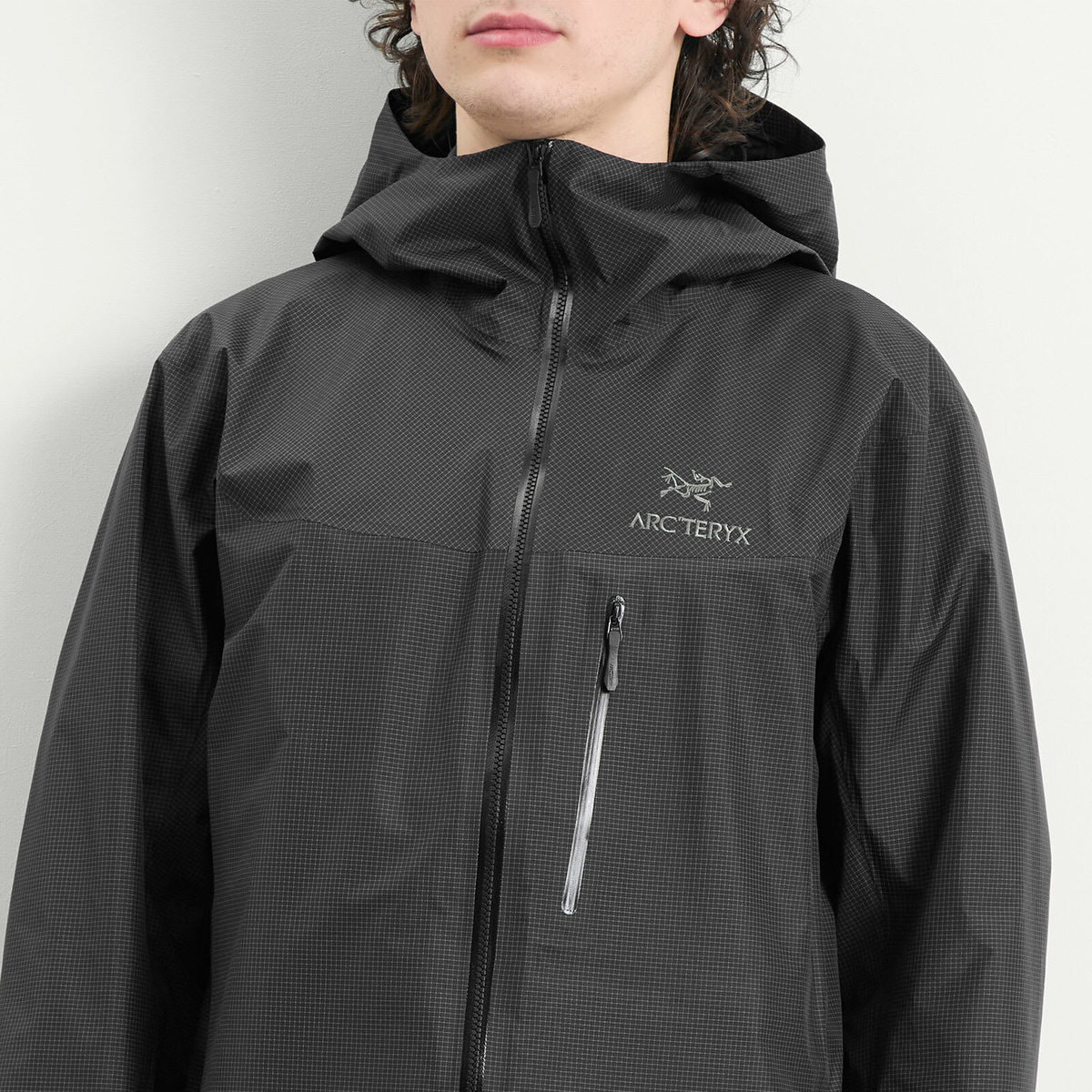 Arc'teryx Men's Alpha SL Gore-Tex Jacket in Black Arc'teryx