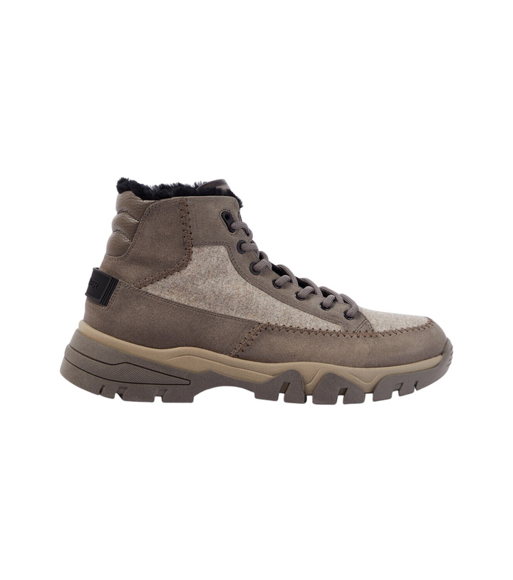Photo: Bogner Copper Mountain shearling-lined leather hiking boots