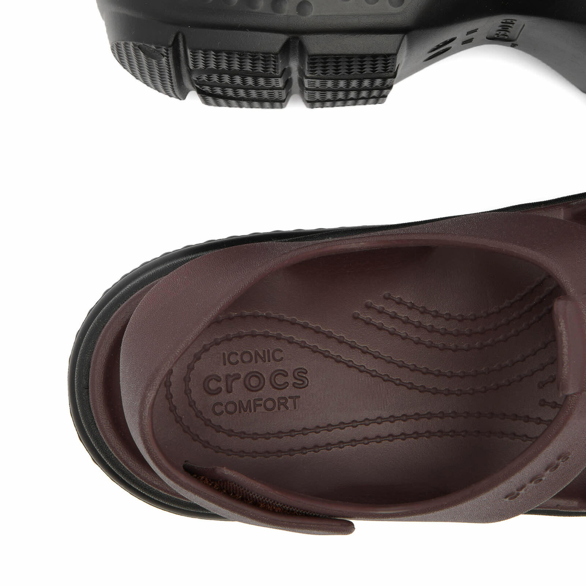 ★CROCS★ PUBLIC STOMP STUD MTL LC FISHERMAN SANDAL SV 24SUS Crocs Stomp Stud MTL LC Fisherman Sandals Silver