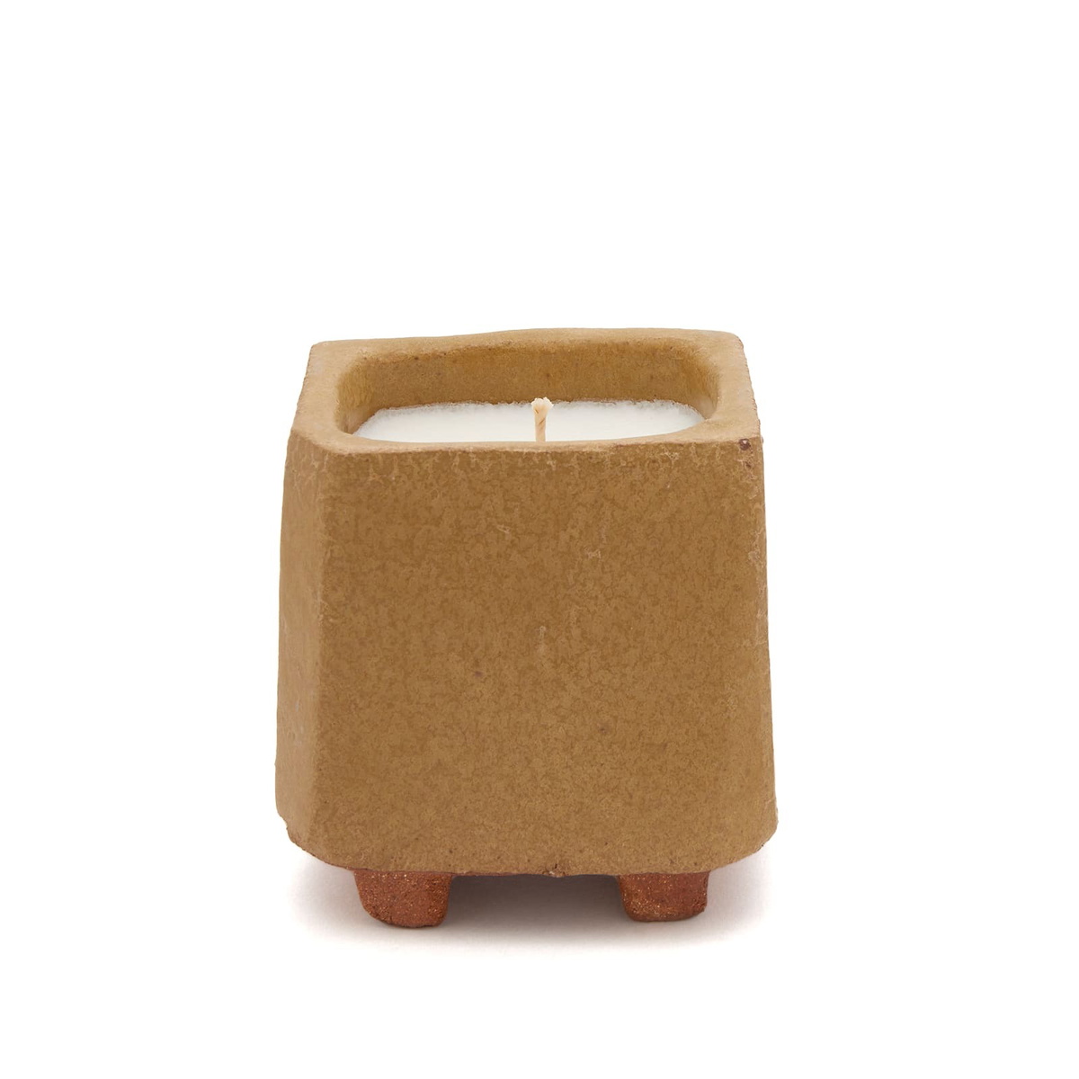 ferm LIVING Kurinu Scented Candle in Honey 