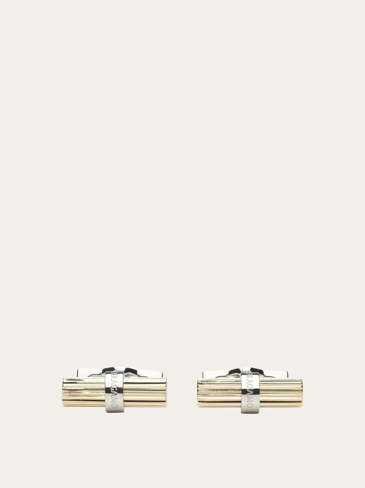 Ferragamo Mens Branded cufflinks in Gold
