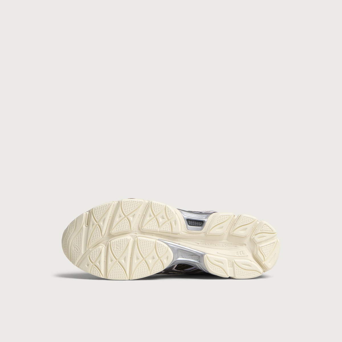 Asics GEL-CUMULUS 16 Sneaker in Black Coffee/Pure Silver