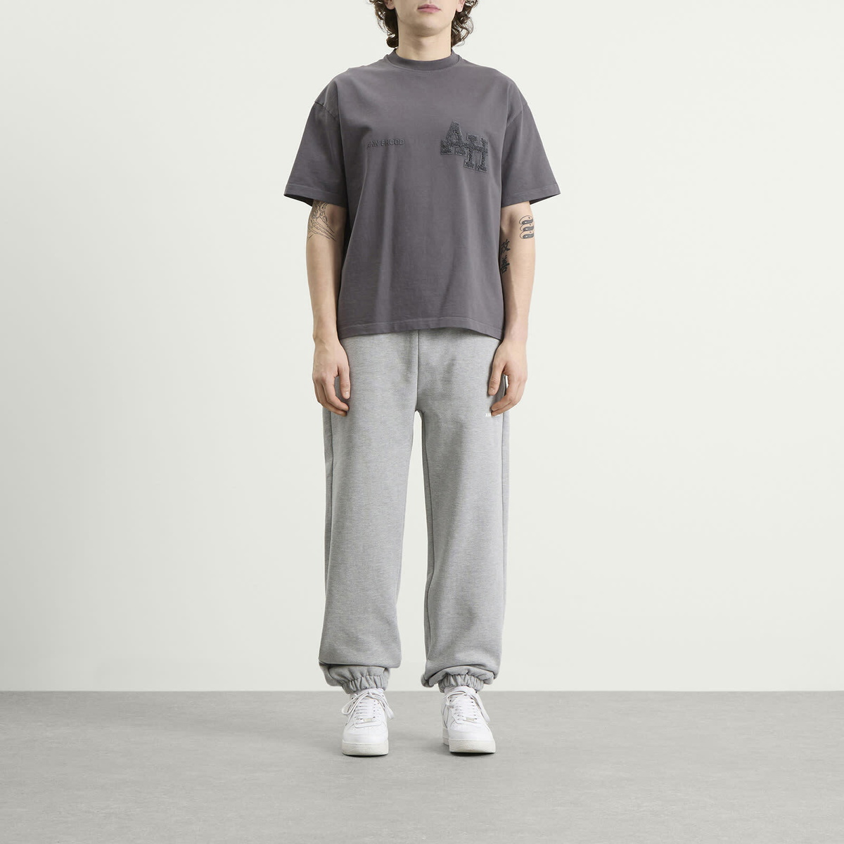 ANNIE HOOD Men's College T-Shirt in Washed Black