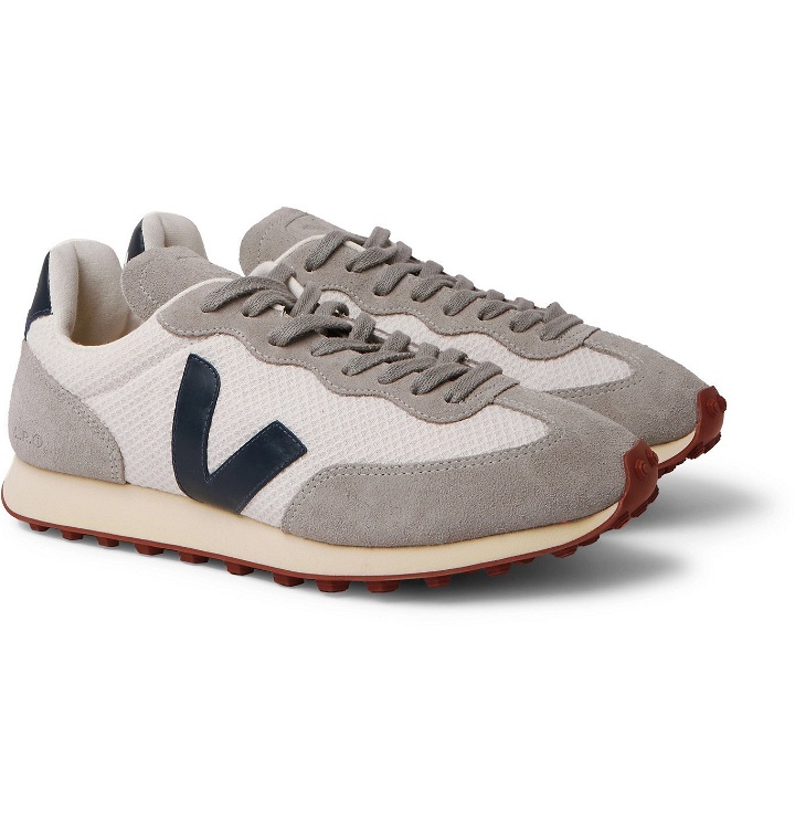 Photo: Veja - Rio Branco Leather and Rubber-Trimmed Hexamesh and Suede Sneakers - White