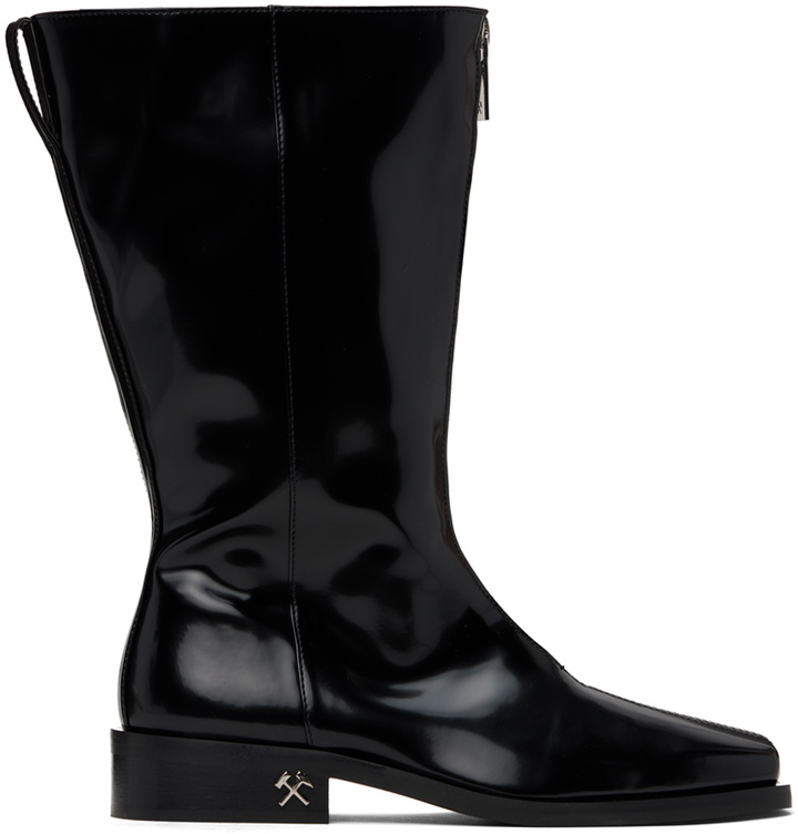 Photo: GmbH Black Adem Boots